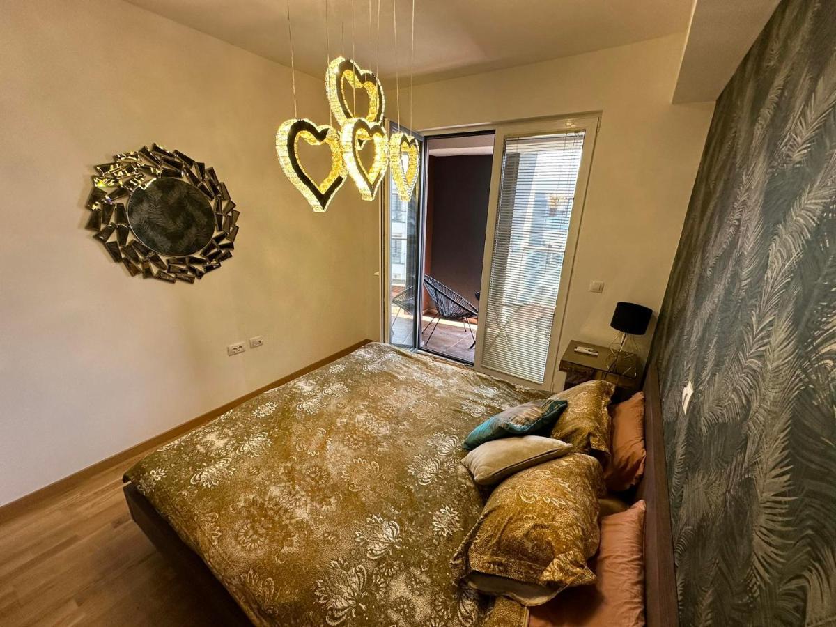 Royal Casa Apartment Skopje Bagian luar foto